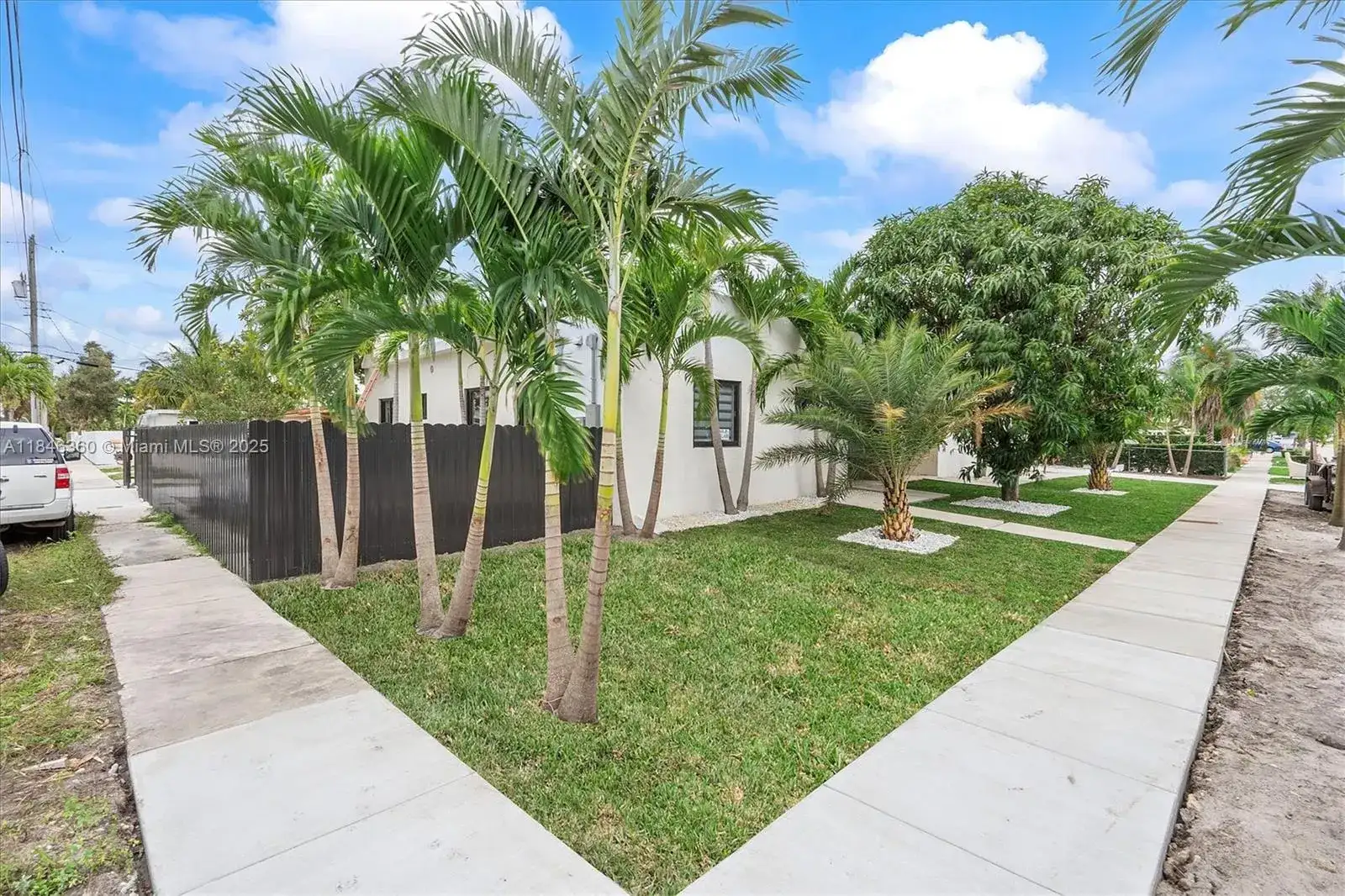 501 E 59th St, Hialeah FL 33013 photo 4