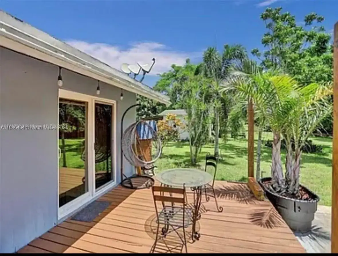 37225 SW 214th Ave, Homestead FL 33034 photo 3