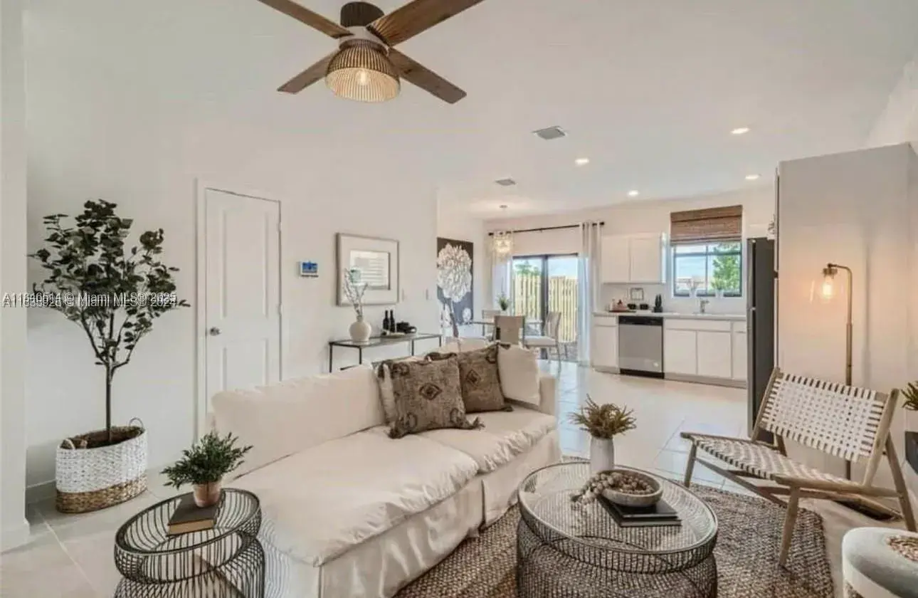 1022 SE 23rd Ave # 1022, Homestead FL 33035