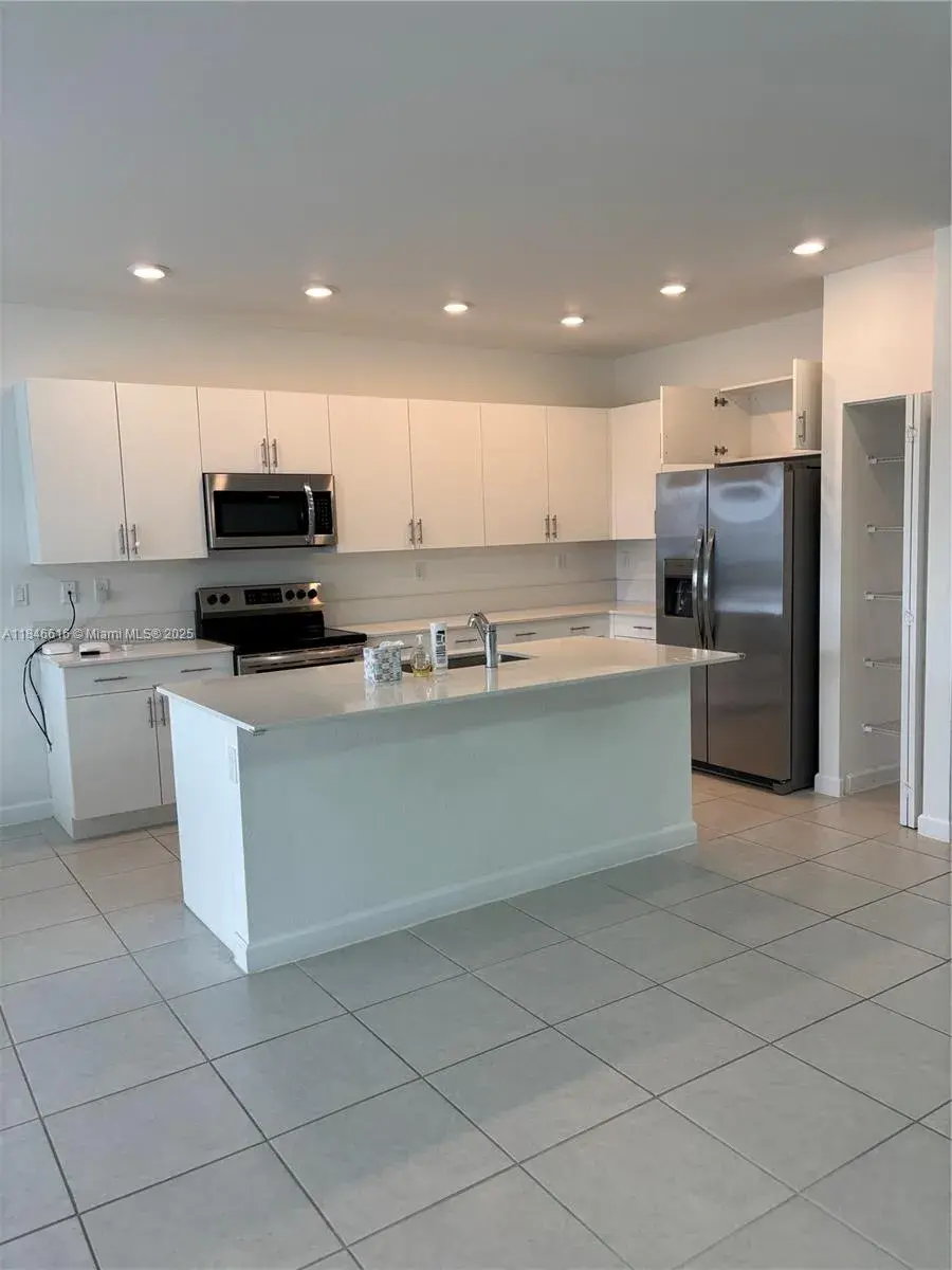13612 SW 184th Ln, Miami FL 33177 photo 5