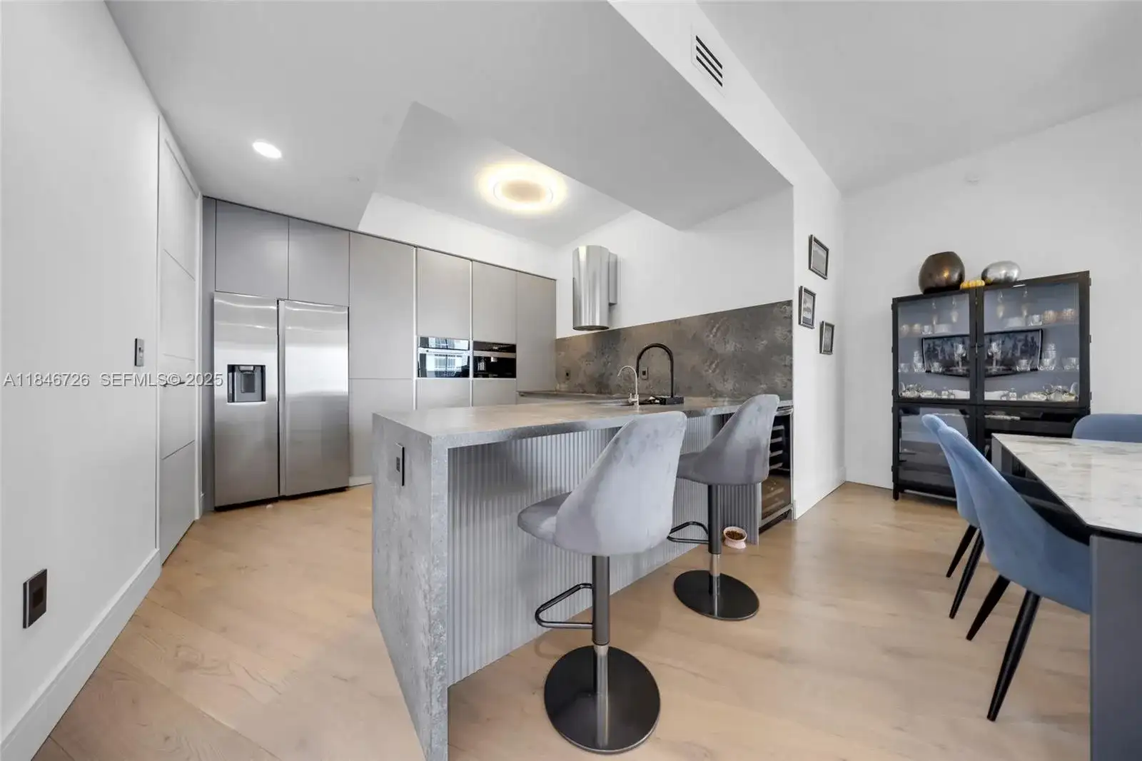 16001 Collins Ave # 707, Sunny Isles Beach FL 33160 photo 4