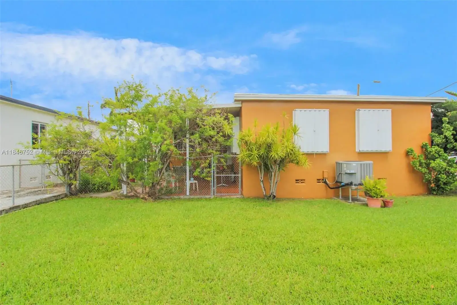 3600 NW 19th Ter, Miami FL 33125 photo 5