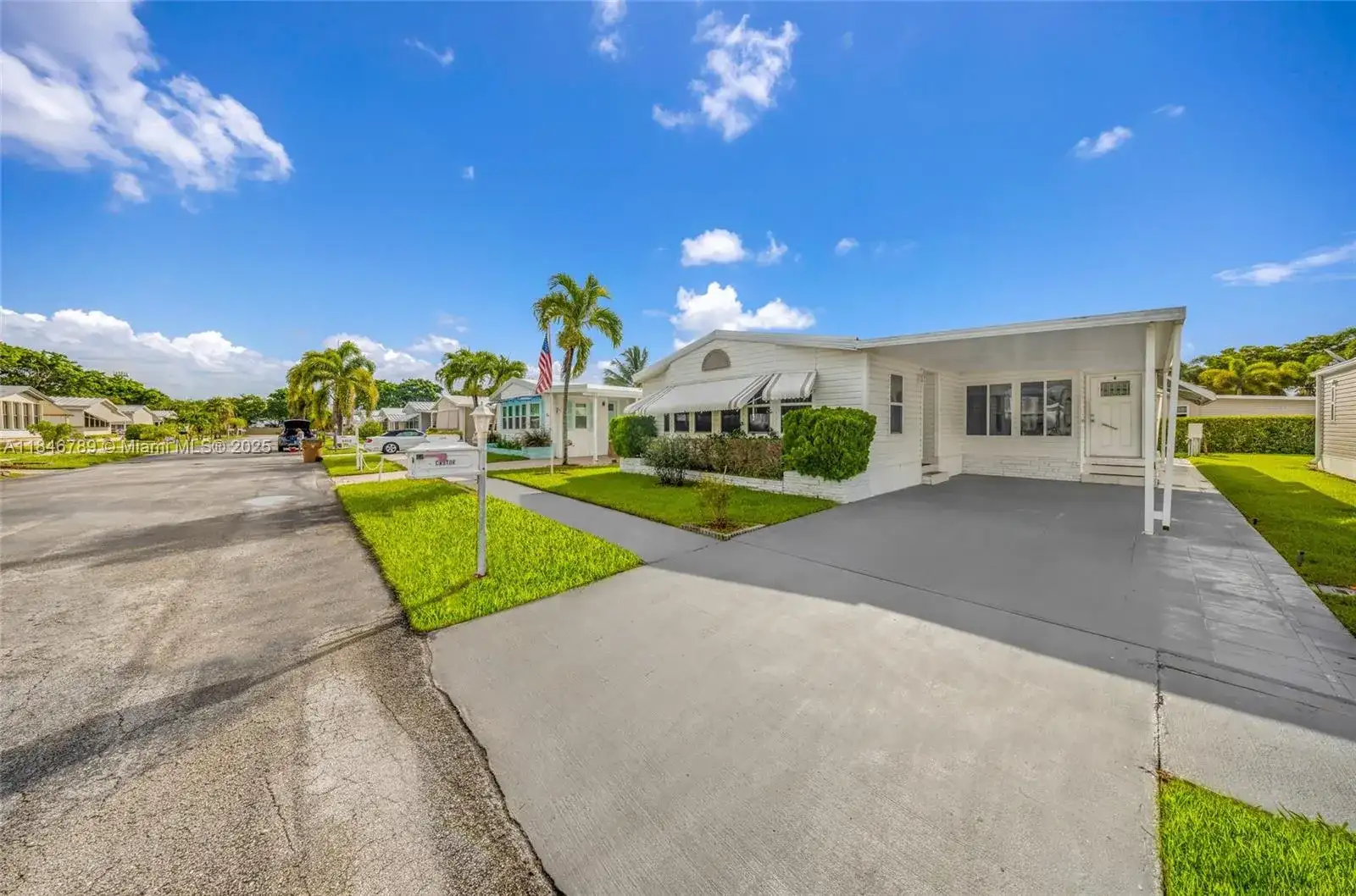 5298 NW 4th Ter, Deerfield Beach FL 33064 photo 4