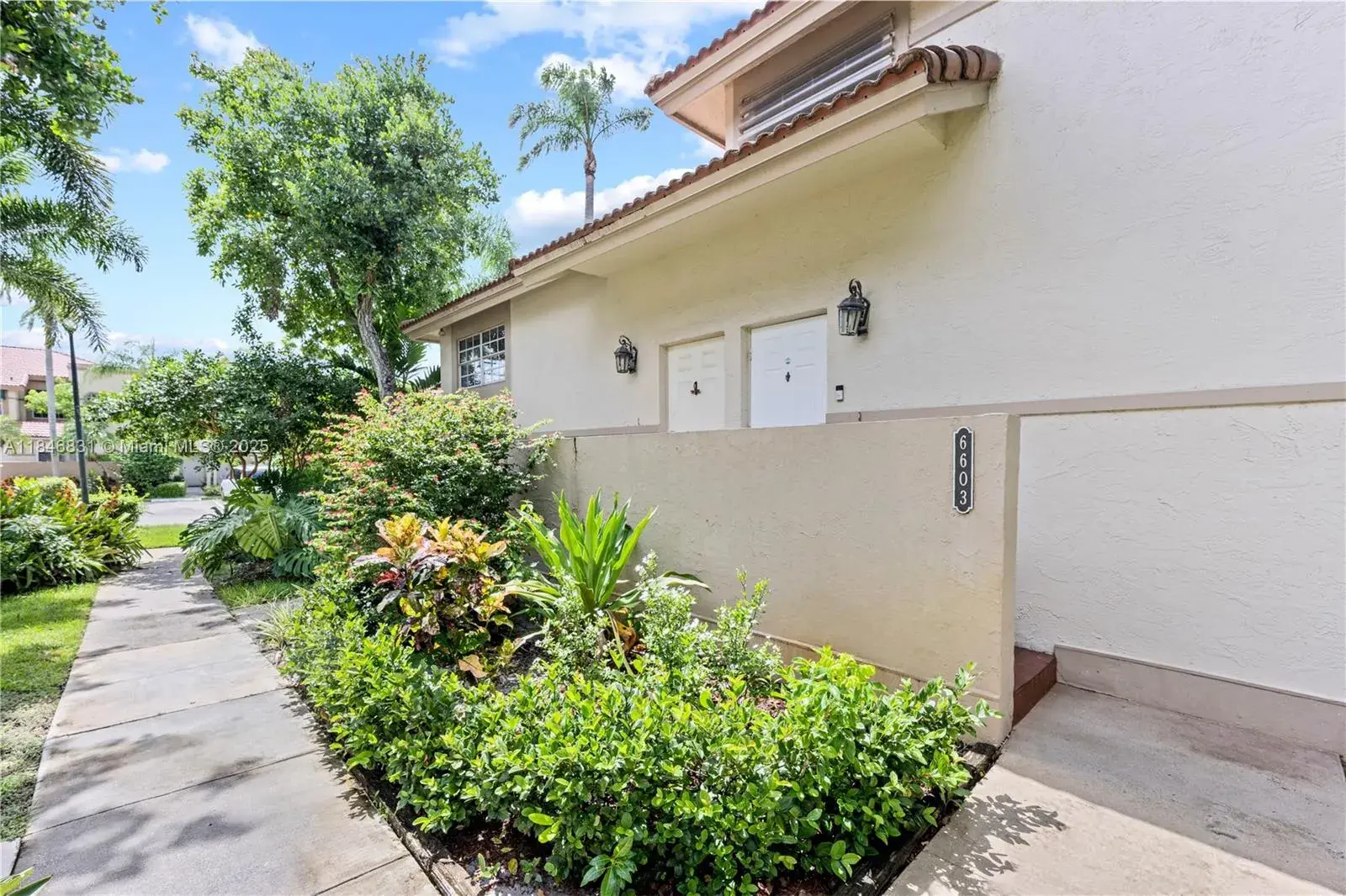 6603 Via Regina # 50, Boca Raton FL 33433