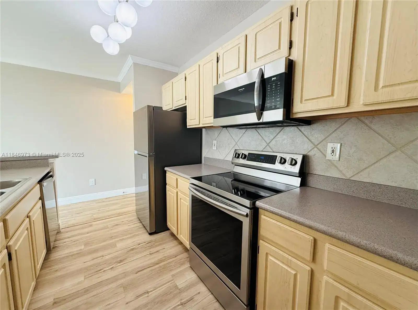 2665 SW 37th Ave # 408, Miami FL 33133 photo 5