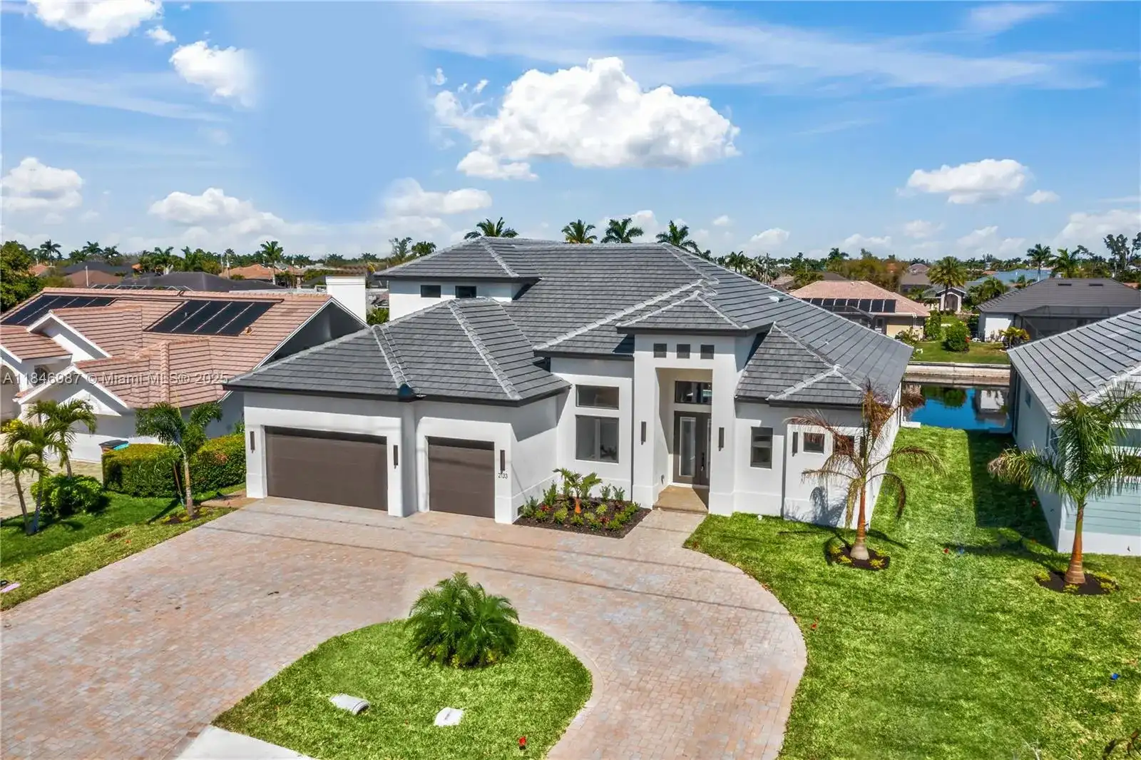 2133 Cape Coral Pkwy W, Cape Coral FL 33914 photo 2