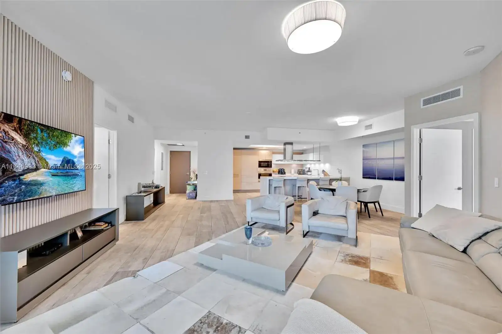 17111 Biscayne Blvd # 207, North Miami Beach FL 33160 photo 4