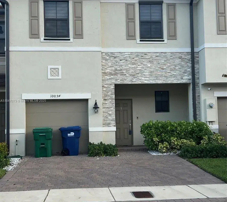 10054 SW 231st Ln, Miami FL 33190