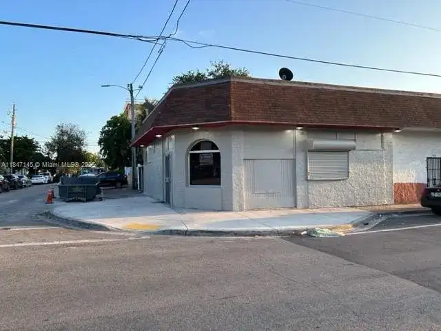 1400 SW 6th St, Miami FL 33135 photo 2