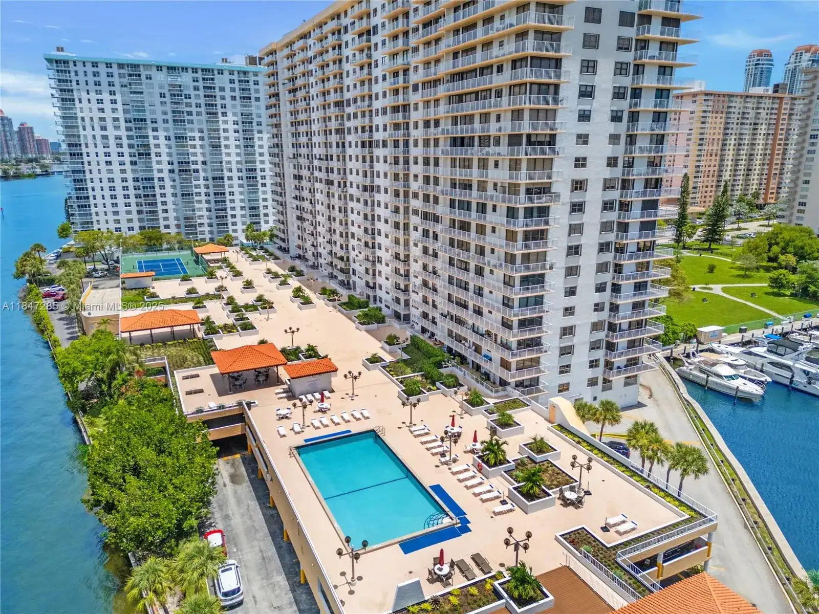 290 174th St # 1006, Sunny Isles Beach FL 33160 photo 5