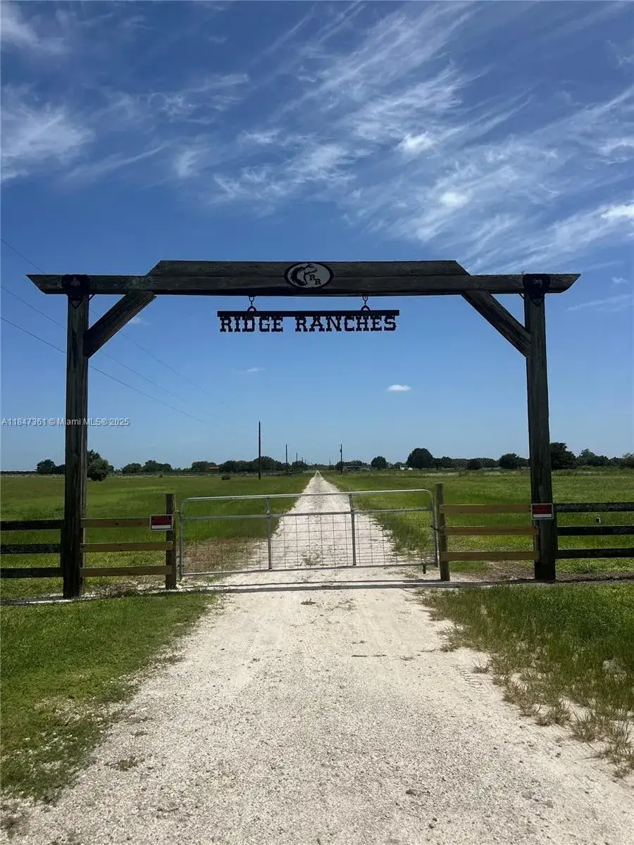 6000 Farmgirl Ave, Other City - In The State Of Florida FL 33960