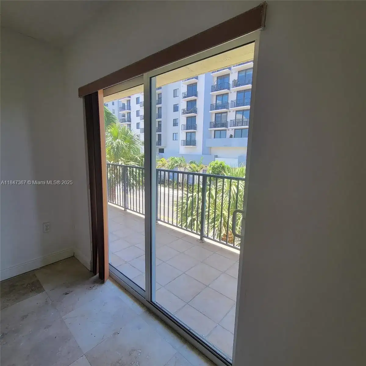 6355 SW 8th St, Miami FL 33144 photo 3