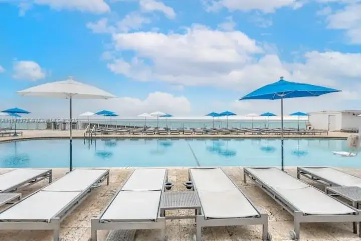 19201 Collins Ave # 436, Sunny Isles Beach FL 33160 photo 3