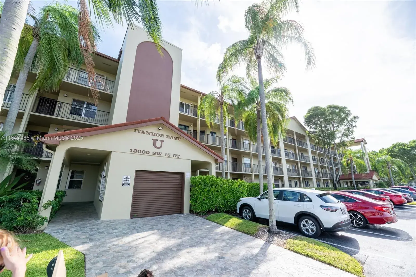 13000 SW 15th Ct # 206U, Pembroke Pines FL 33027