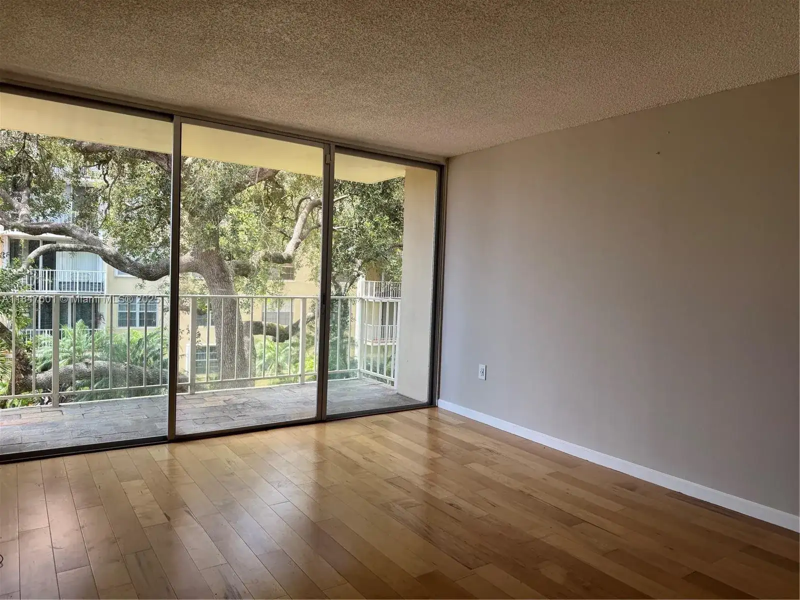 13100 SW 92nd Ave # 306, Miami FL 33176 photo 2