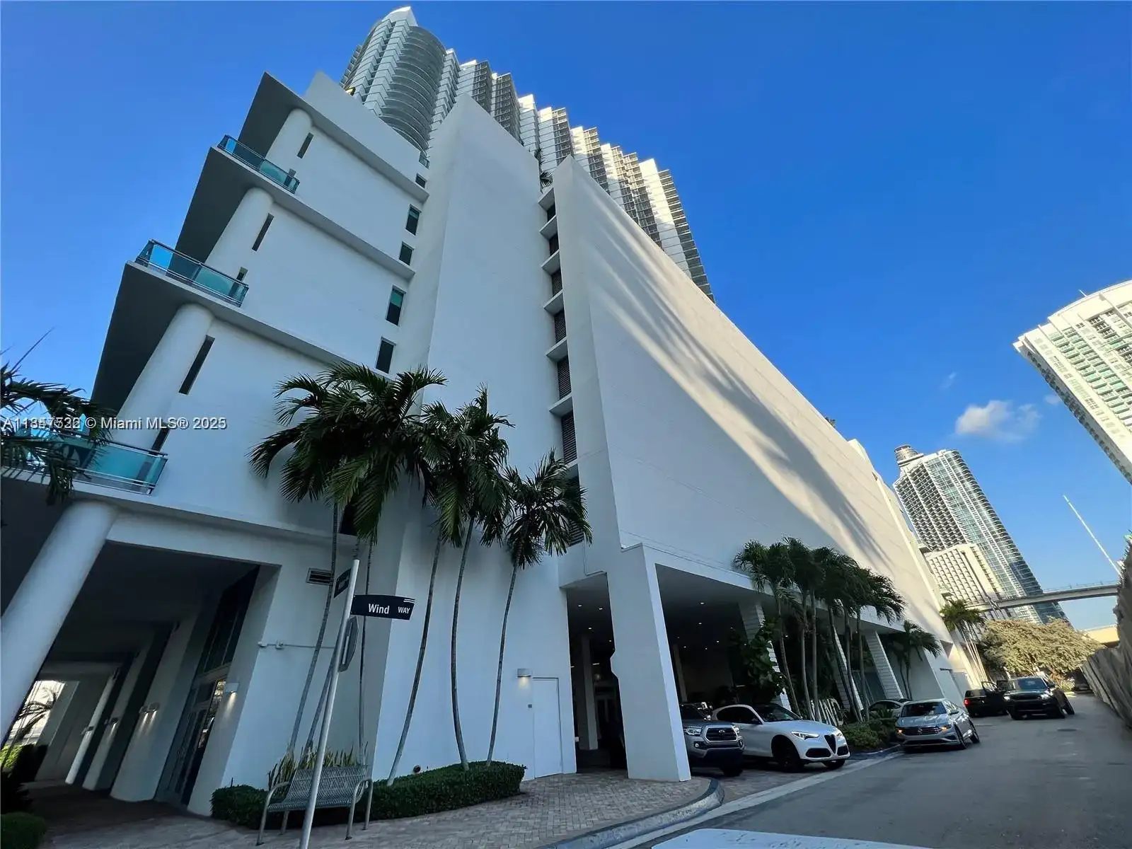 350 S Miami Ave # 1907, Miami FL 33130 photo 3