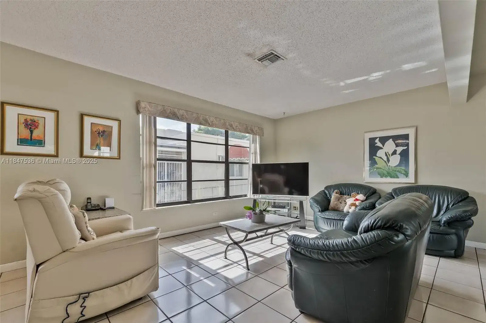 1621 SW 23rd Ave, Miami FL 33145 photo 5