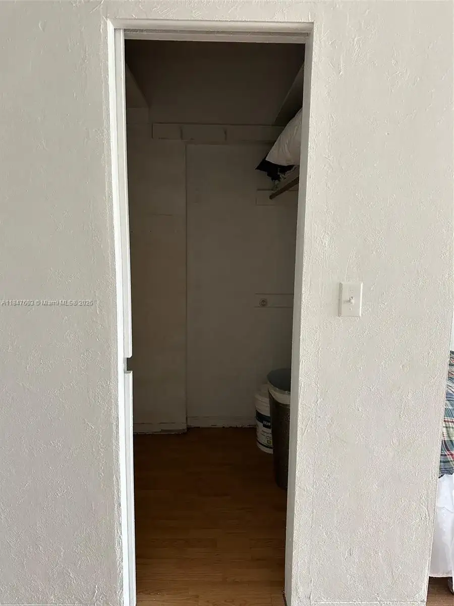 1400 Pennsylvania Ave # 33, Miami Beach FL 33139 photo 4