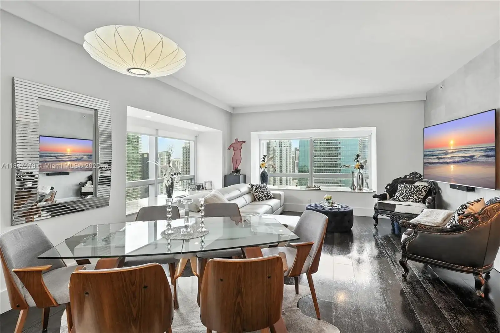 1435 Brickell Ave # 3512, Miami FL 33131 photo 4