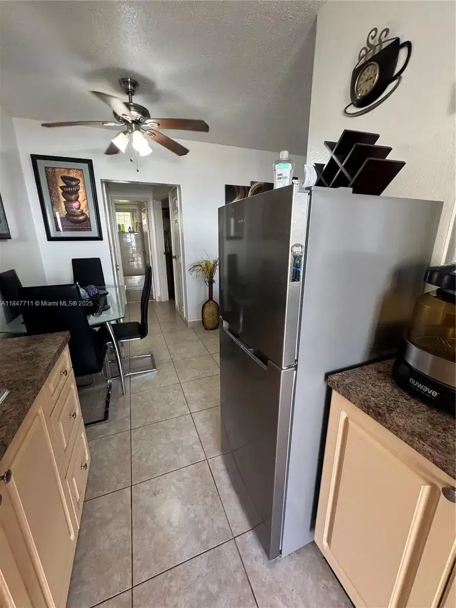 71 NW 76th St # 5, Miami FL 33150 photo 2