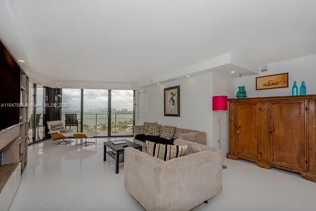4000 Towerside Ter # 1704, Miami FL 33138 photo 3