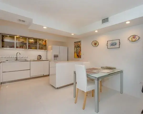 4000 Towerside Ter # 1704, Miami FL 33138 photo 4