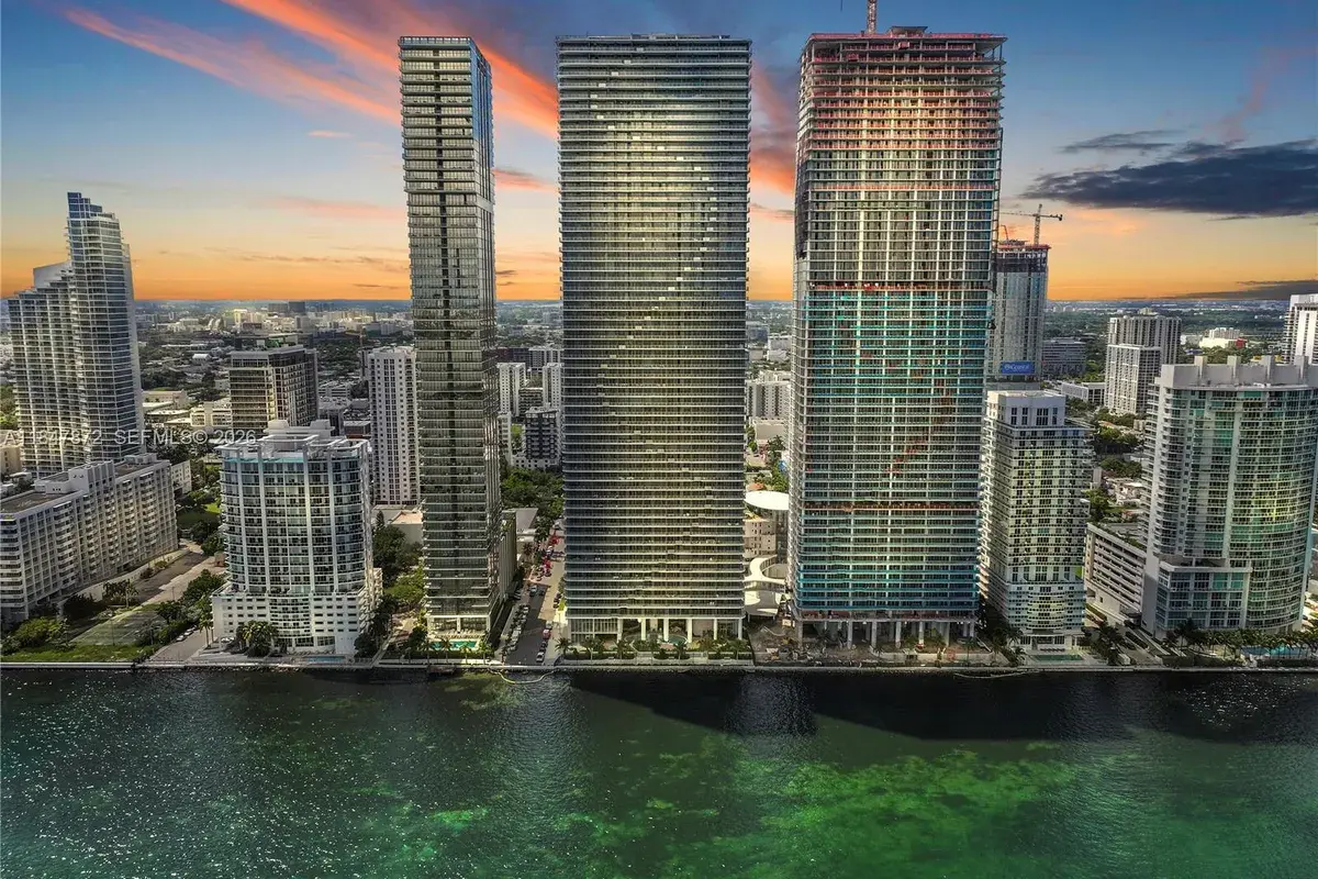 700 NE 24th ST # 3502, Miami FL 33137