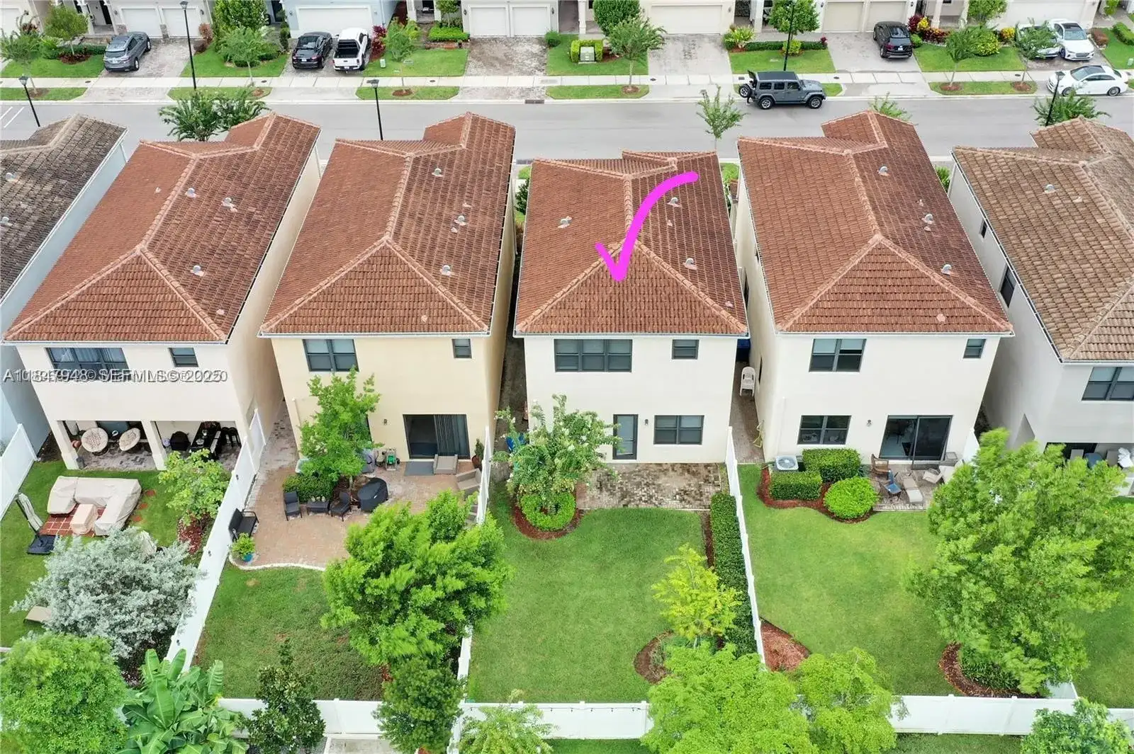 673 NE 191st St, Miami FL 33179 photo 4