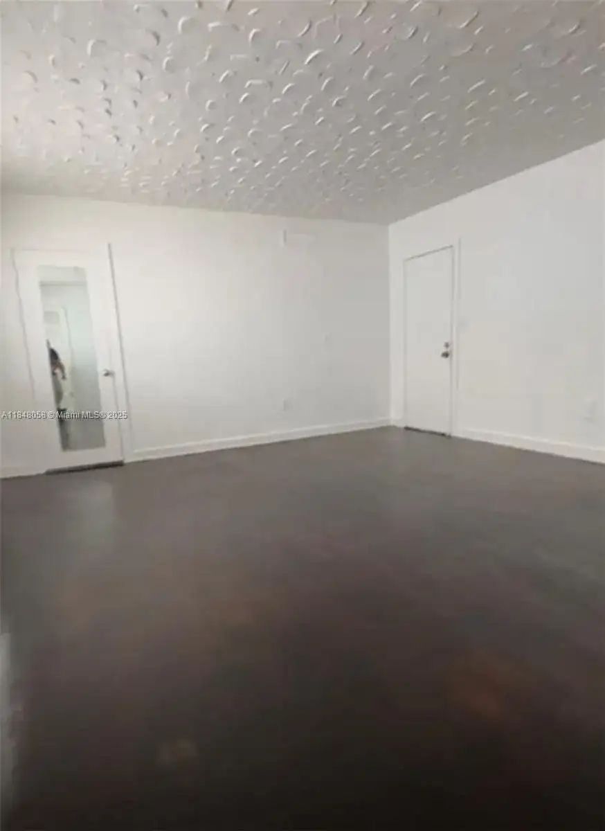 1611 Pennsylvania # 12A, Miami Beach FL 33139 photo 4