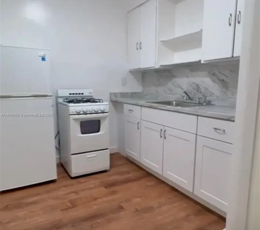1611 Pennsylvania # 12A, Miami Beach FL 33139