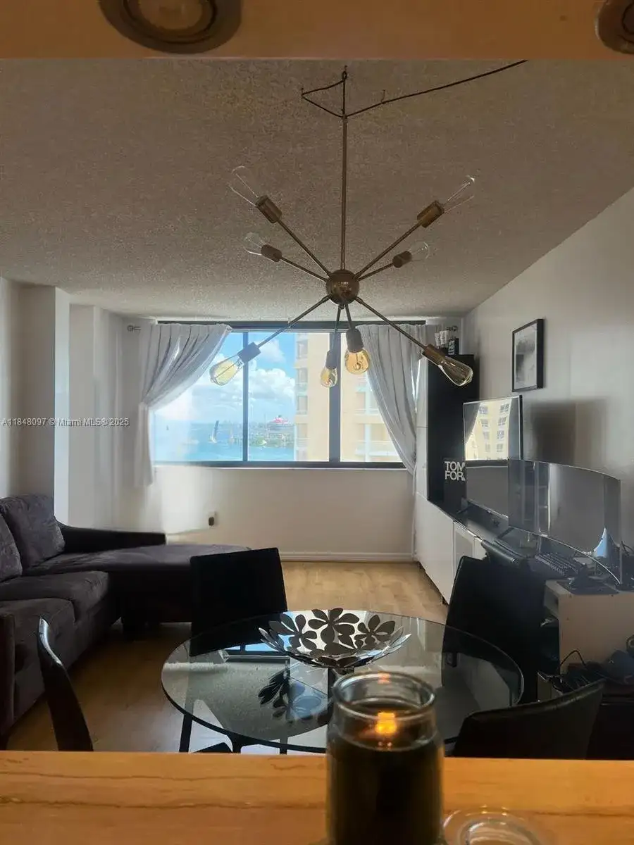540 Brickell Key Dr # 1524, Miami FL 33131 photo 3