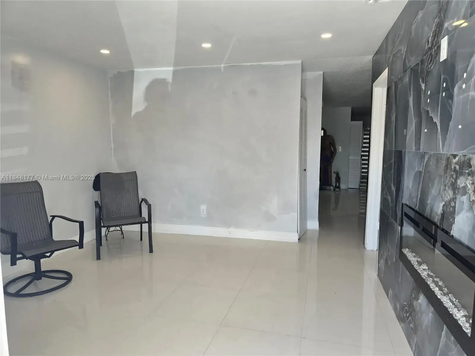 11465 NW 88th Ct, Hialeah Gardens FL 33018 photo 3