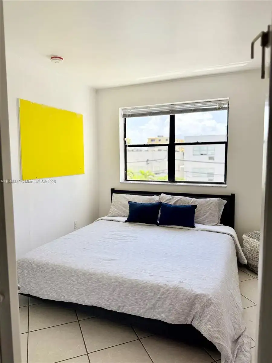 1390 Ocean Dr # 3, Miami Beach FL 33139 photo 4