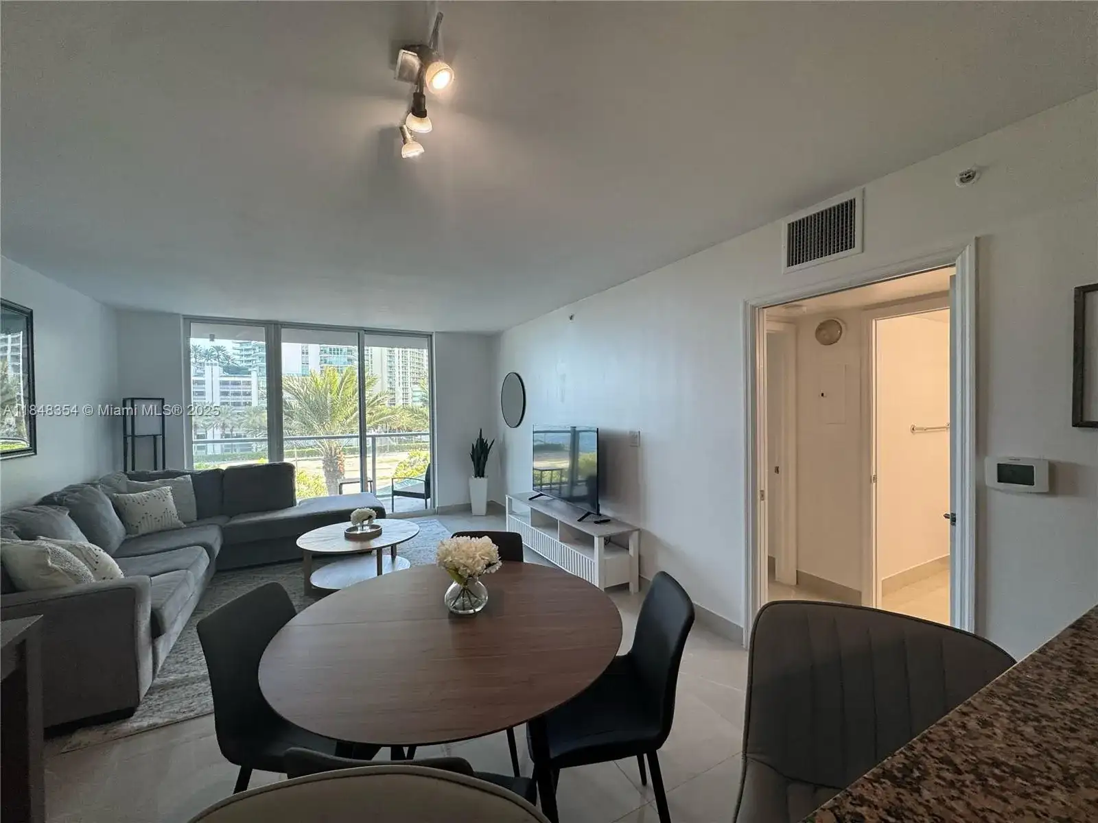 1155 Brickell Bay Dr # 307, Miami FL 33131 photo 4