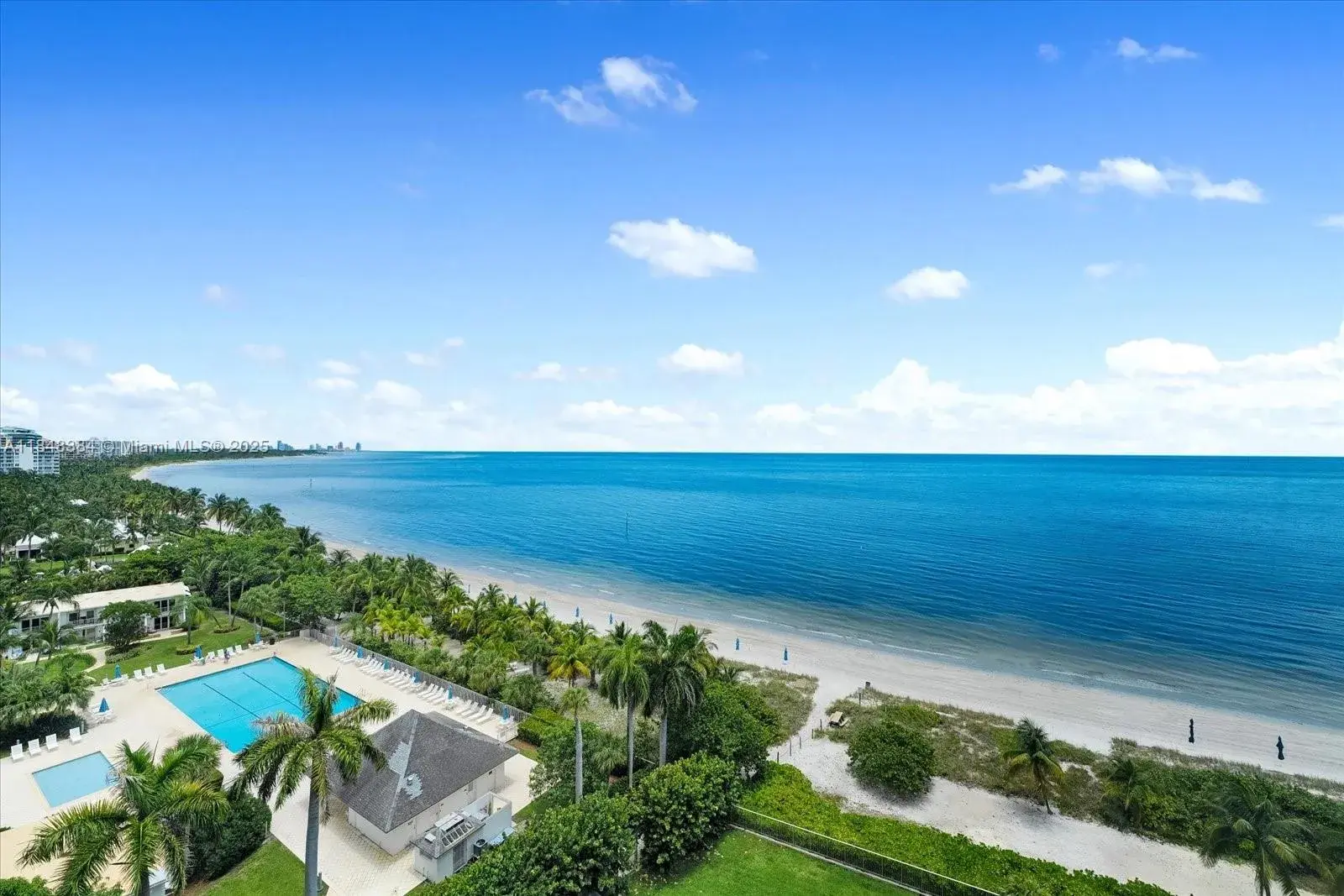 600 Grapetree Dr, Key Biscayne FL 33149