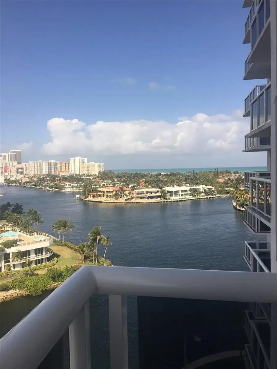 20515 E Country Club Dr # 1141, Aventura FL 33180 photo 2