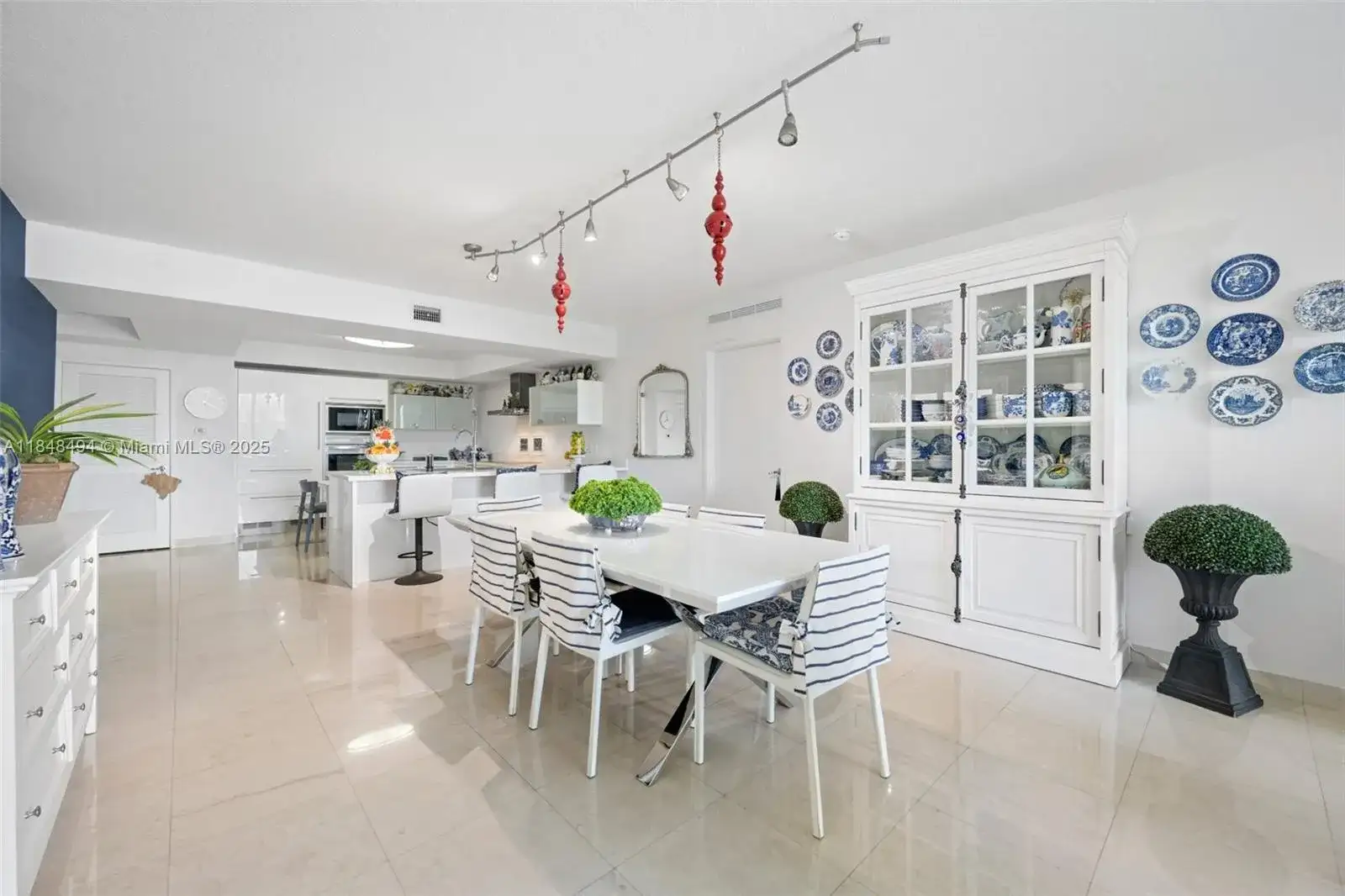 150 Sunny Isles Blvd, Sunny Isles Beach FL 33160 photo 4