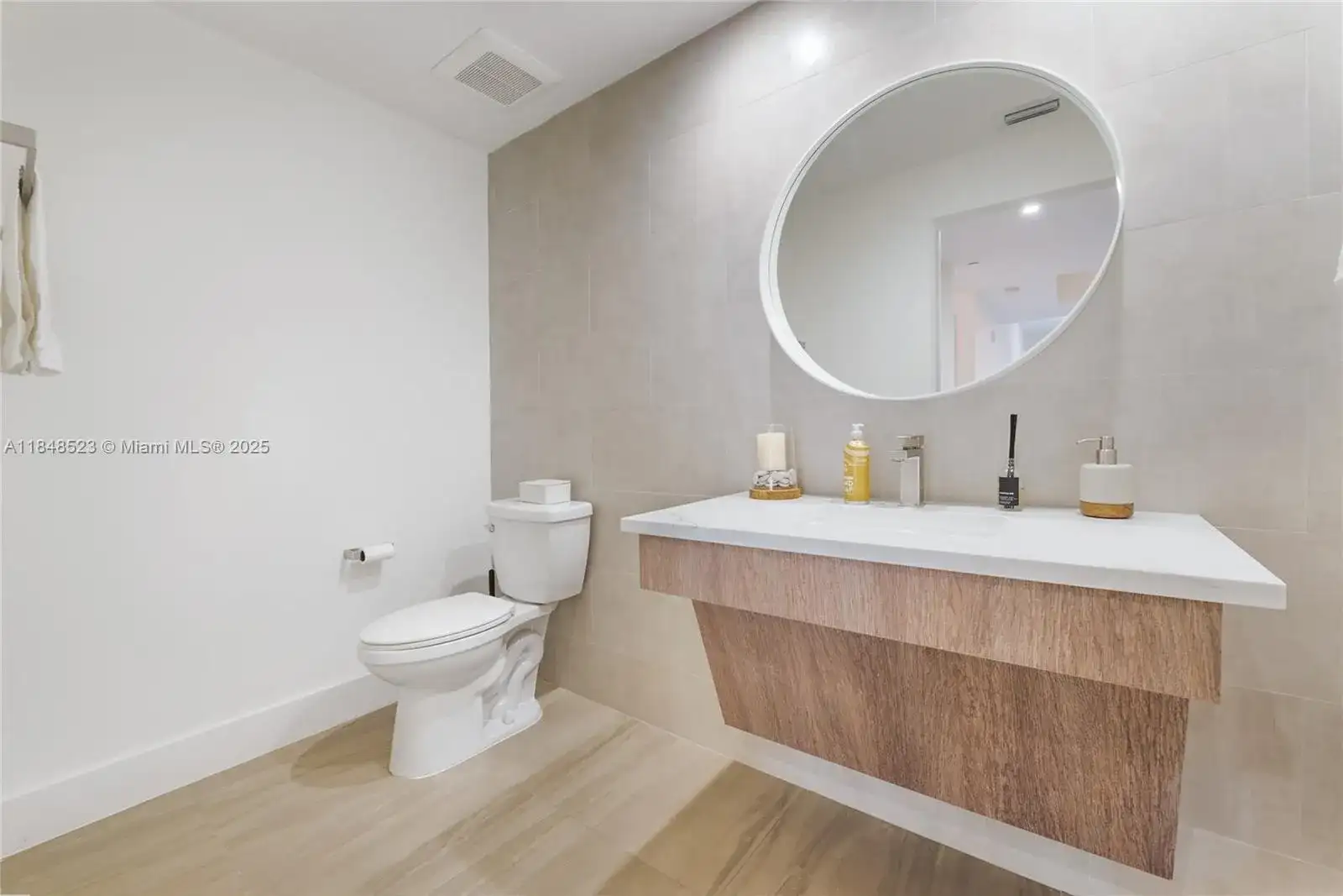 120 Salamanca Ave # 4A, Coral Gables FL 33134 photo 4