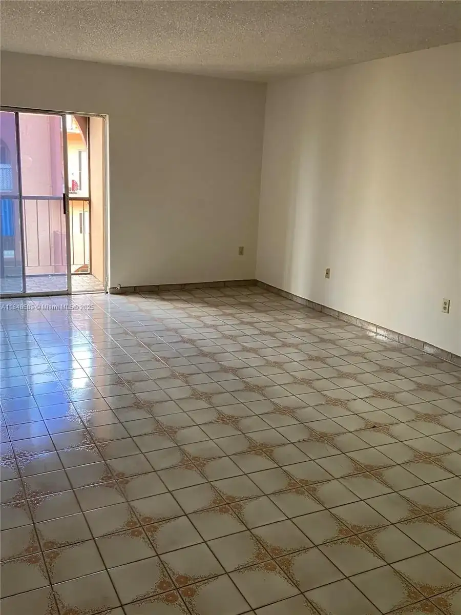 440 E 23rd St # 1416, Hialeah FL 33013 photo 4