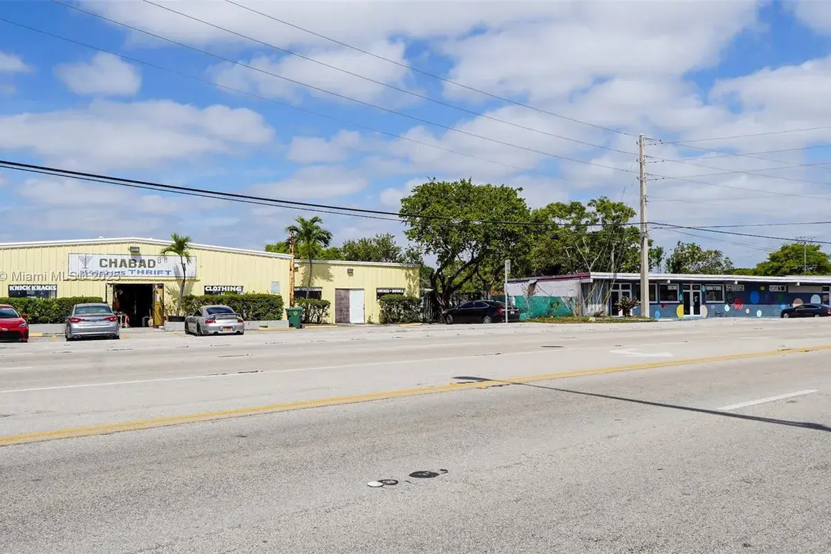 4201 N Dixie Hwy, Oakland Park FL 33334