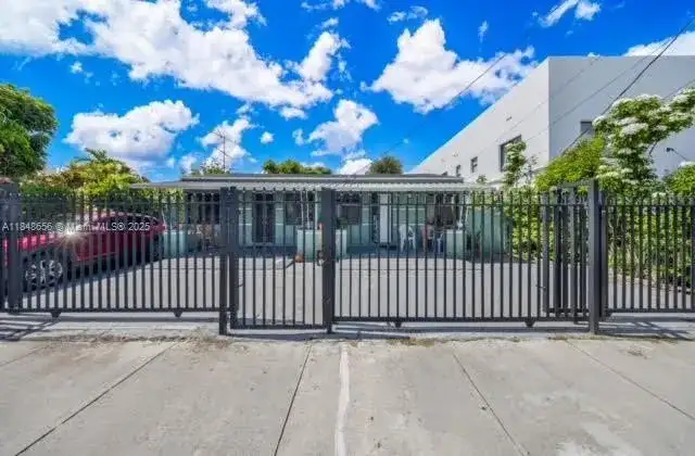 1858 SW 5th St, Miami FL 33135 photo 2
