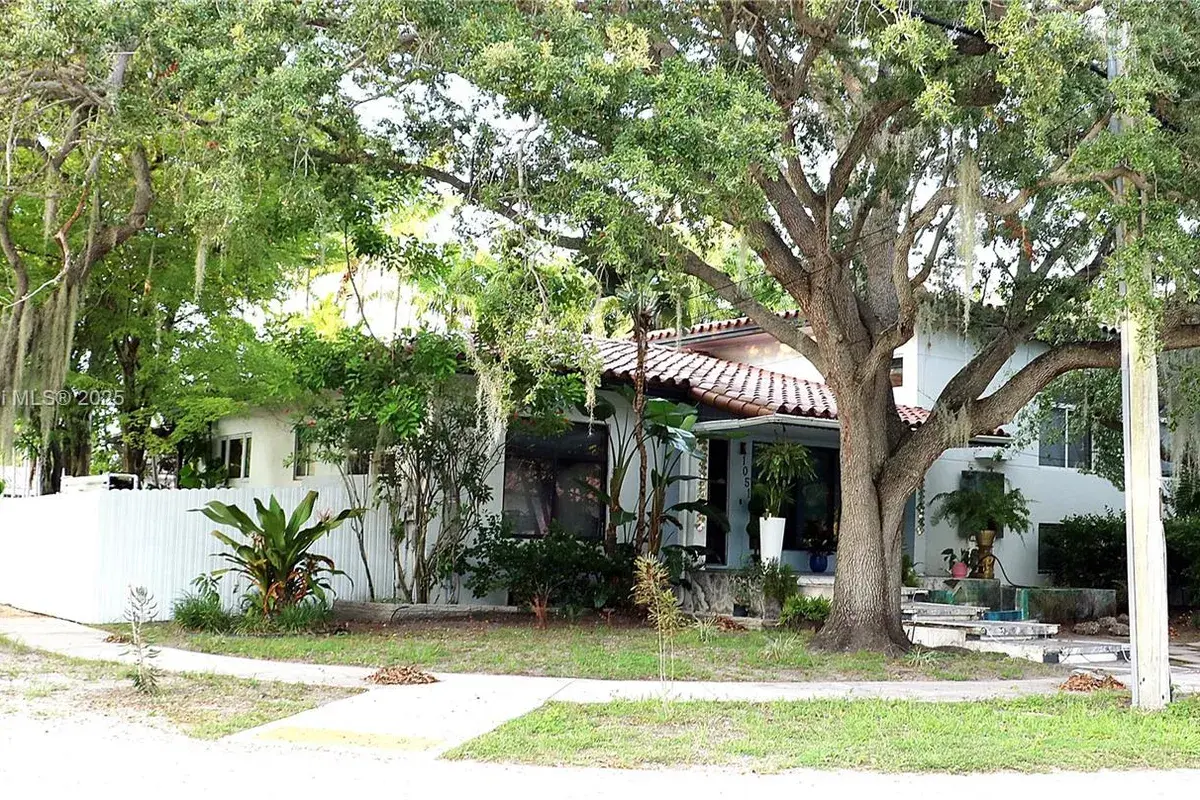 1051 NE 86th St, Miami FL 33138