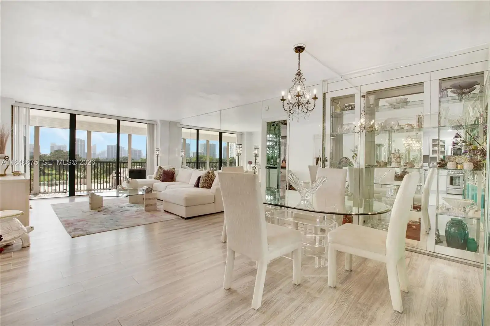 20301 W Country Club Drive # 526, Aventura FL 33180 photo 5