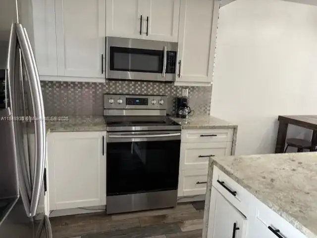 1700 NW N River Dr # 704, Miami FL 33125 photo 3