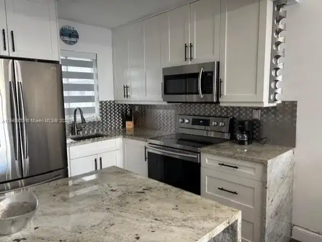 1700 NW N River Dr # 704, Miami FL 33125 photo 4