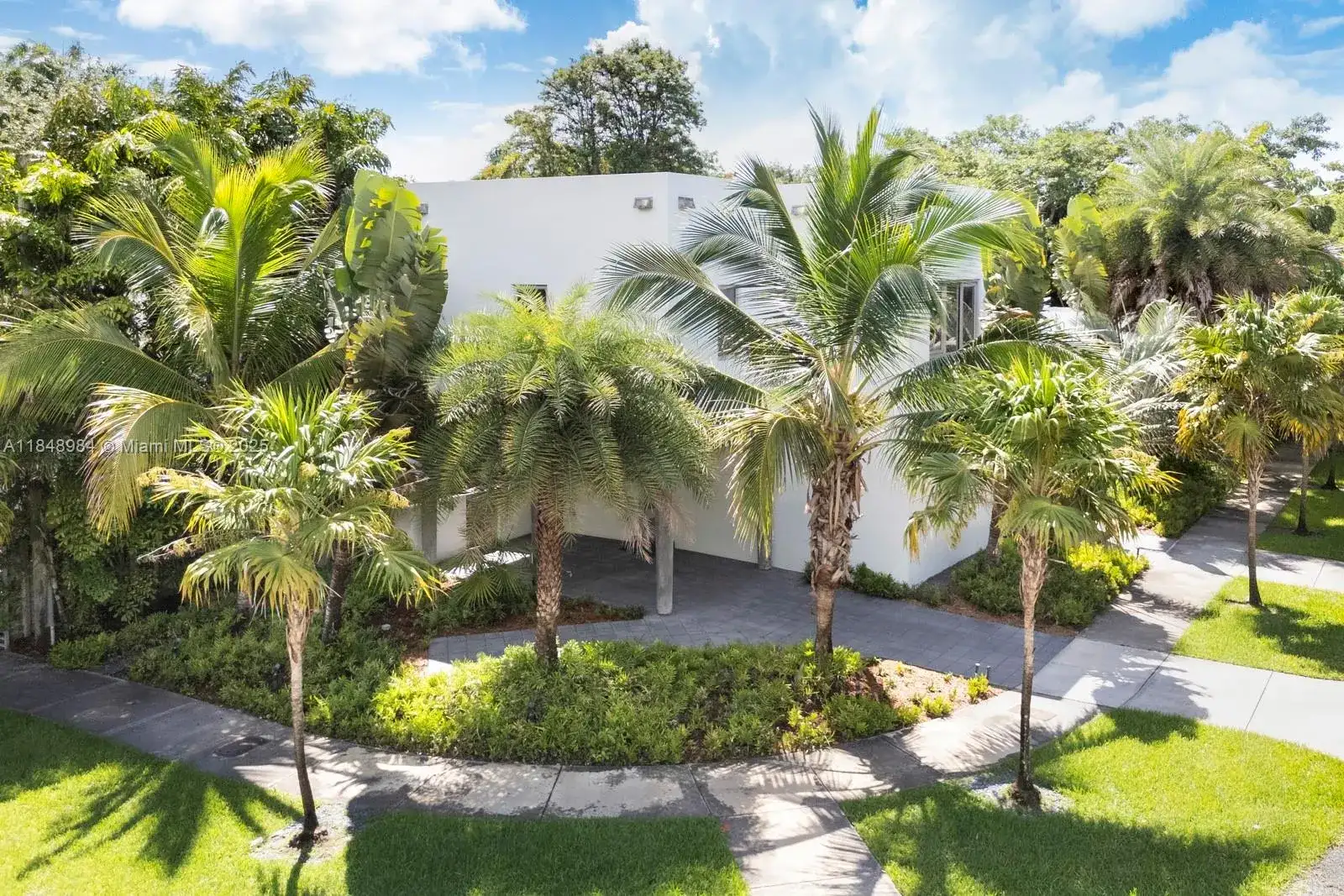 3175 Washington St, Miami FL 33133 photo 2