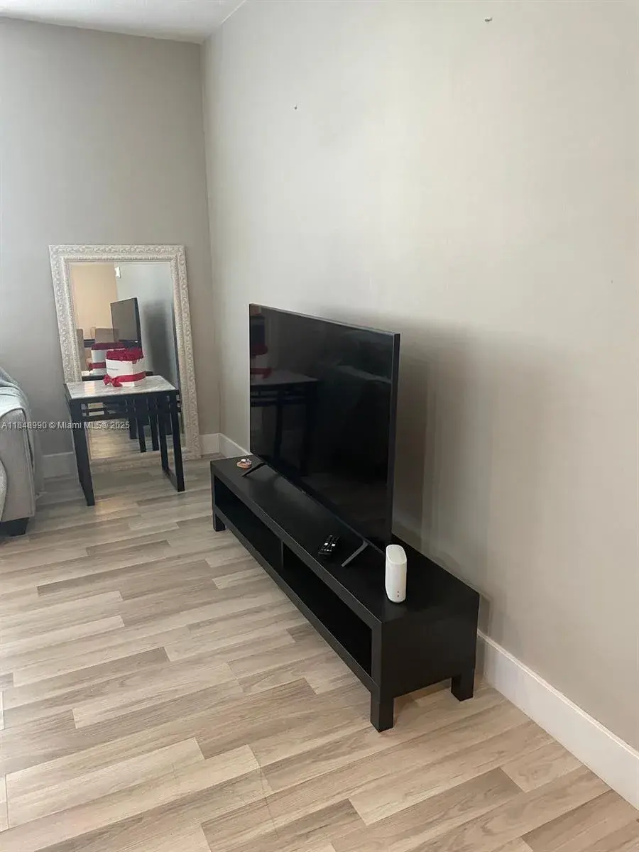 2200 S Ocean Dr # N312, Hollywood FL 33019