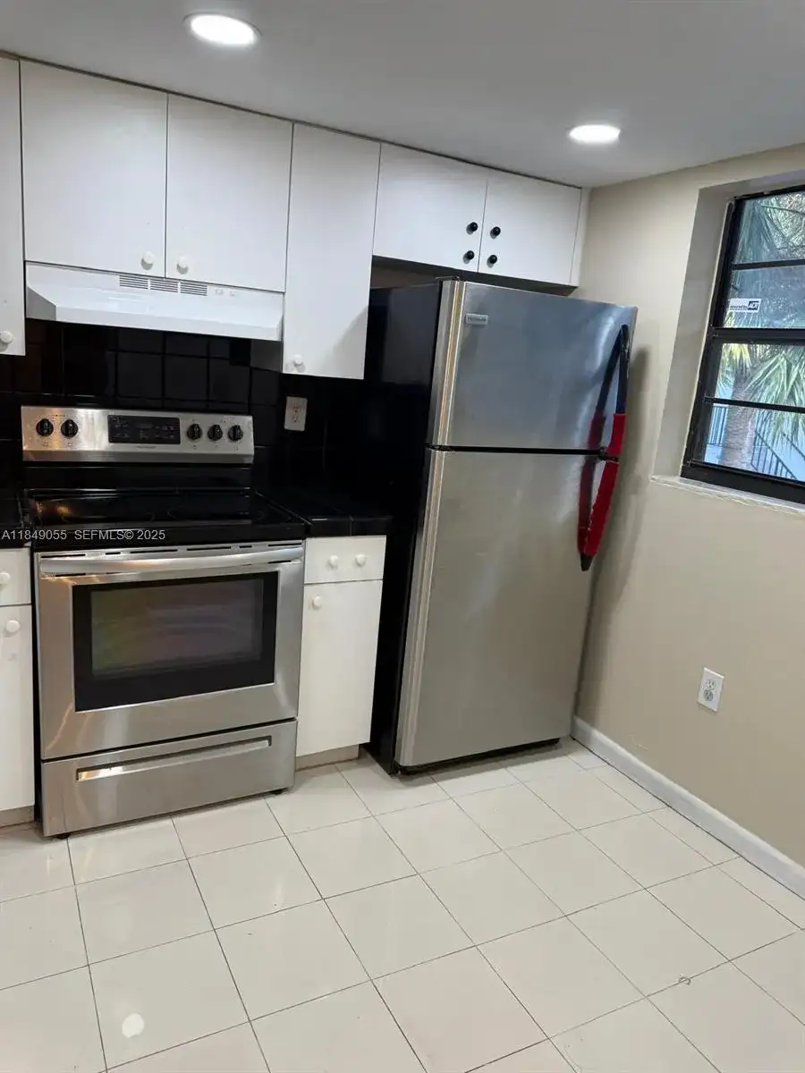 10825 SW 112th Ave # 312, Miami FL 33176 photo 4