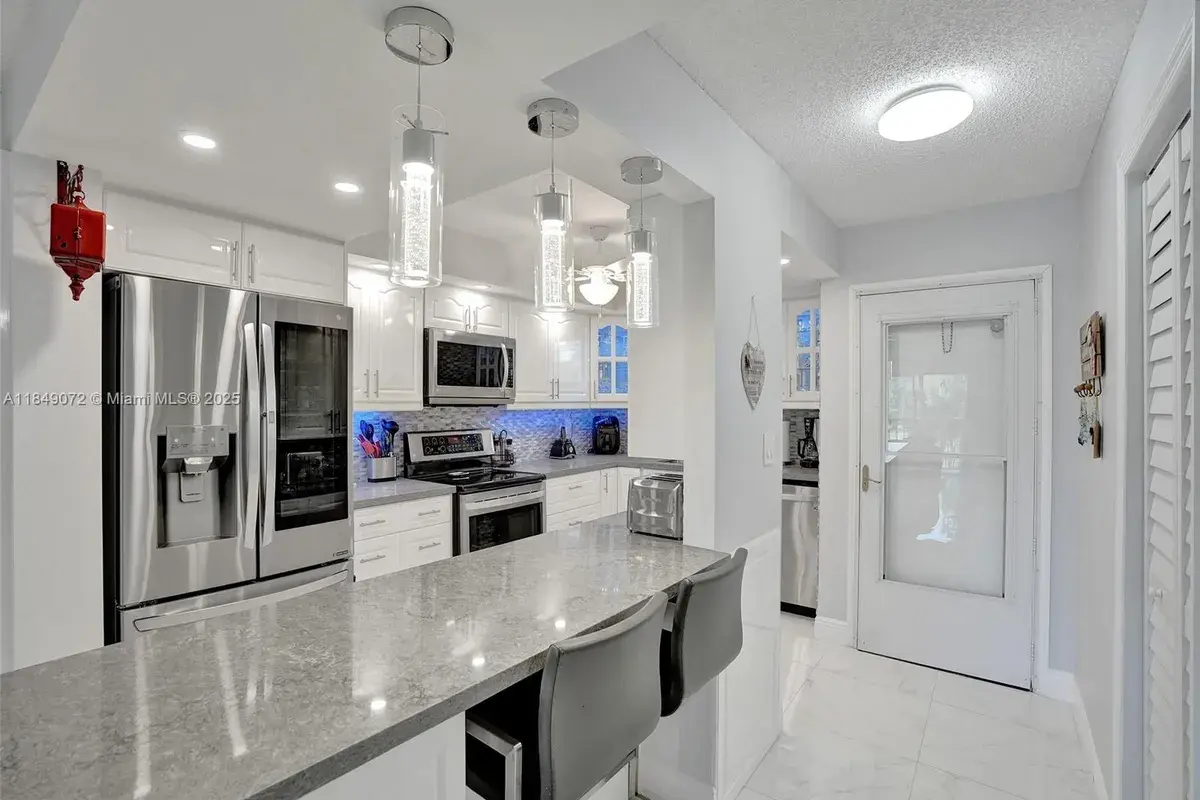 5860 NW 44th St # 314, Lauderhill FL 33319