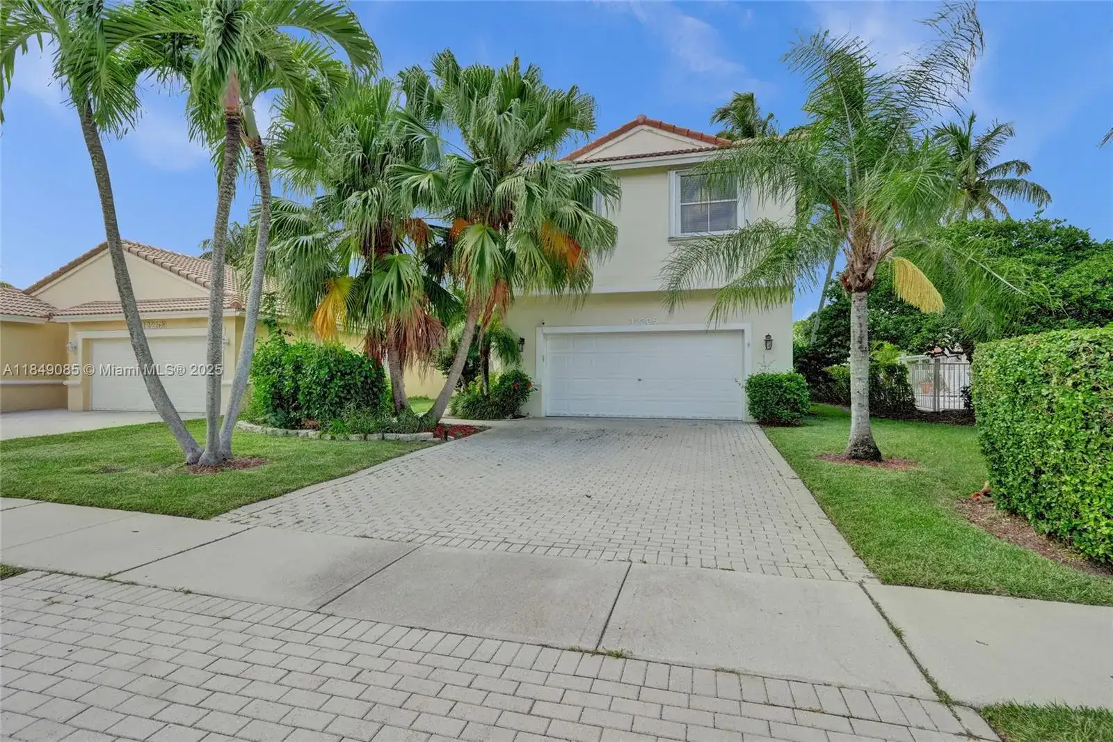 12205 NW 56th Ct, Coral Springs FL 33076 photo 4